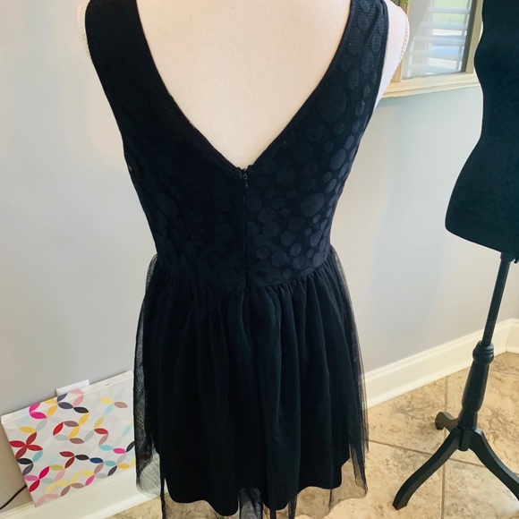 Like new! Party dress in Jr large. - Picture 4 of 6